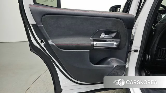 Mercedes-Benz GLB-Class X247 id 5012398 из Кореи 17
