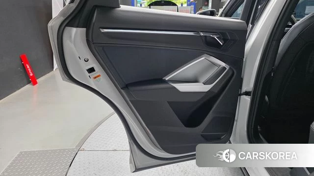 Audi Q3 (F3) id 4488434 из Кореи 17