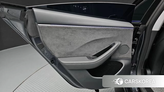 Tesla Model 3 id 4847418 из Кореи 17