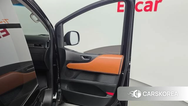 Hyundai Staria id 4990392 из Кореи 17