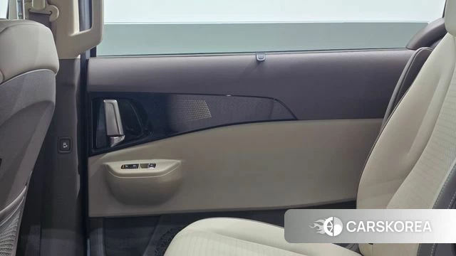 Kia The New Carnival 4th Generation id 5051648 из Кореи 17