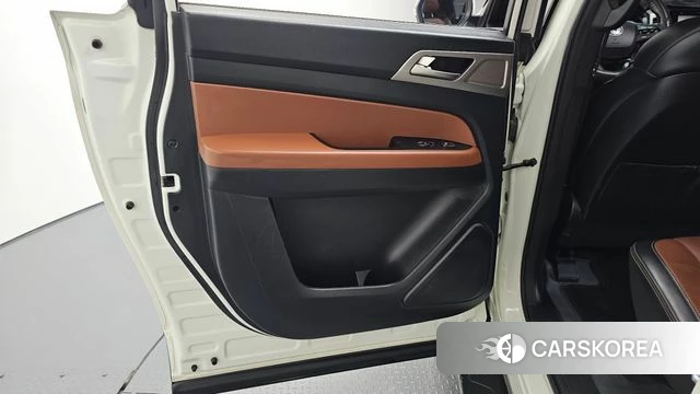 Ssangyong Rexton Sports Cannes id 4923842 из Кореи 17