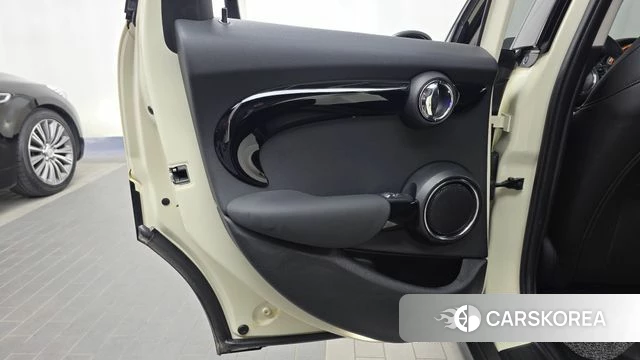 Mini Cooper S id 4987888 из Кореи 17