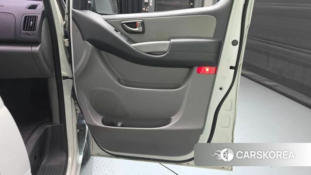 Hyundai The New Grand Starex id 5042288 из Кореи 17