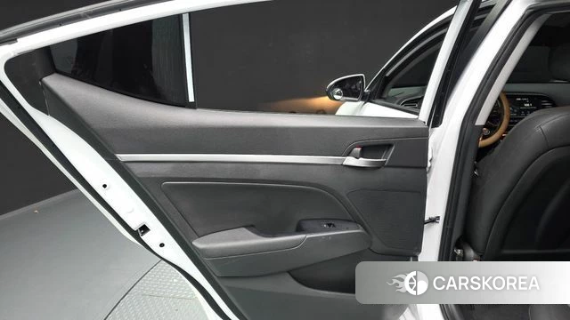 Hyundai The New Avante AD id 4604935 из Кореи 17