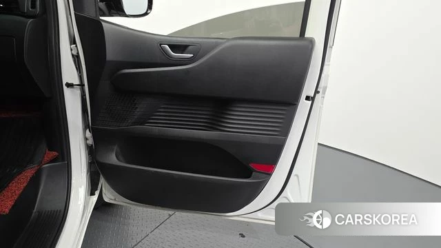 Hyundai Staria id 4757841 из Кореи 17