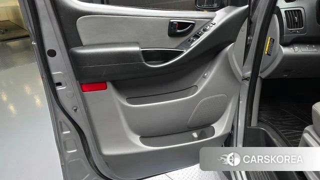 Hyundai The New Grand Starex id 4960402 из Кореи 17