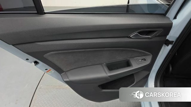 Volkswagen Golf 8th Generation id 4990378 из Кореи 17