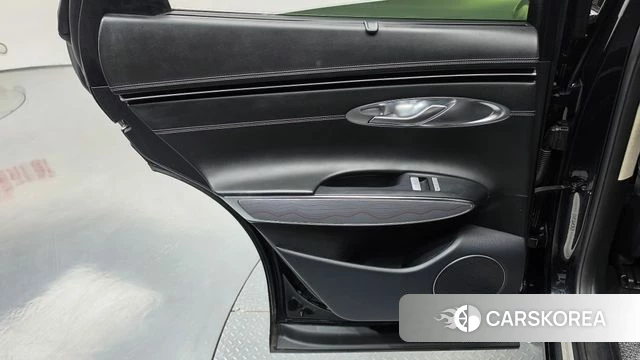 Genesis GV70 id 4959329 из Кореи 17