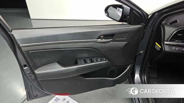 Hyundai Avante AD id 5024068 из Кореи 17