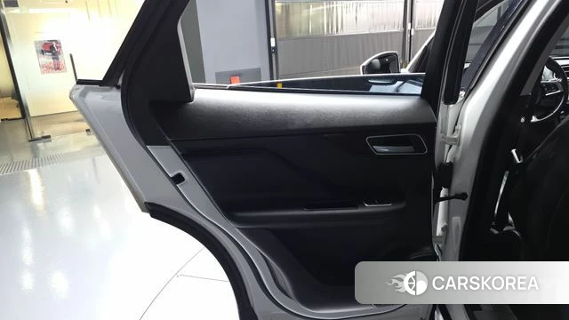 Jaguar F-PACE id 4765565 из Кореи 17