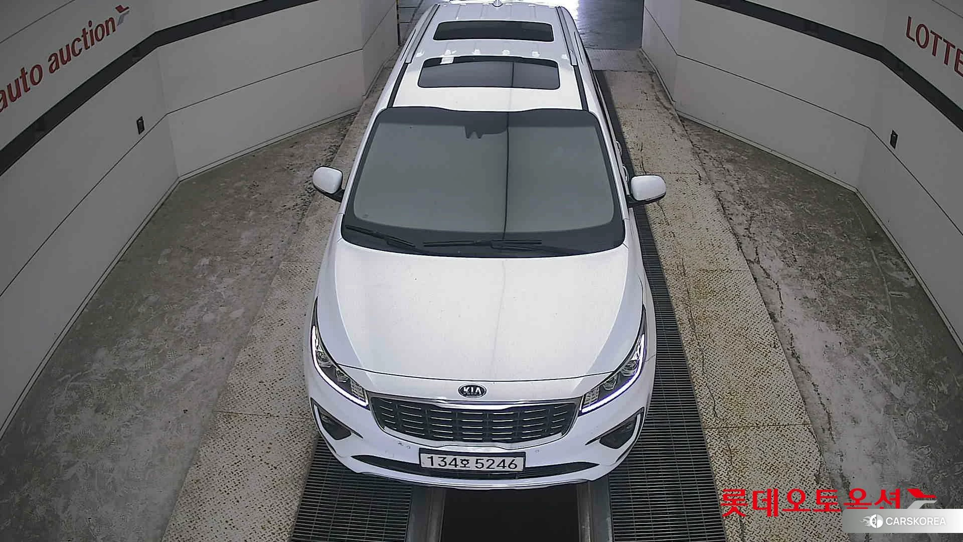 Kia Carnival id 4984654 из Кореи 17