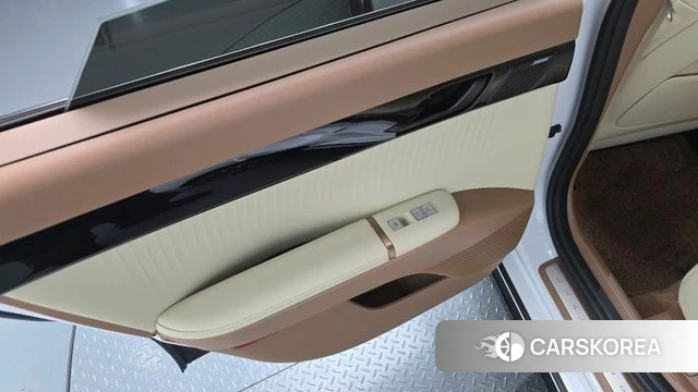 Hyundai Grandeur (GN7) id 5045783 из Кореи 17