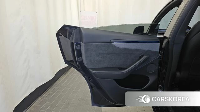 Tesla Model Y id 4897617 из Кореи 17