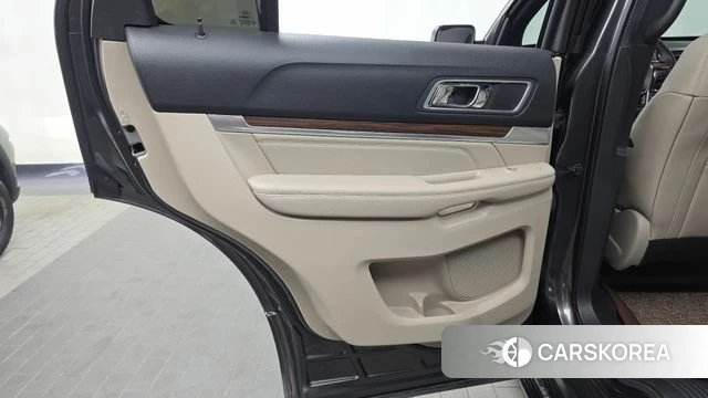 Ford Explorer id 4967530 из Кореи 17