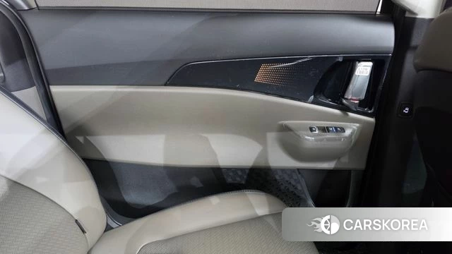 Kia The New Carnival 4th Generation id 5045998 из Кореи 17
