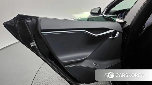 Tesla Model S id 4864668 из Кореи 17