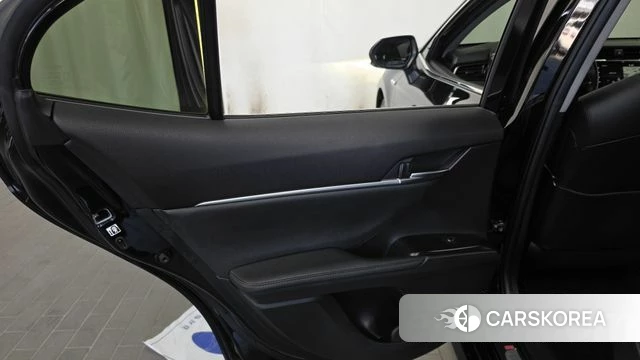 Toyota Camry (XV70) id 4960171 из Кореи 17