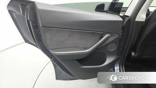 Tesla Model Y id 4929813 из Кореи 17