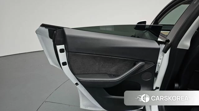 Tesla Model Y id 5012320 из Кореи 17