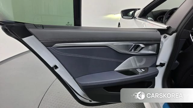 BMW 8 Series (G15) id 4950513 из Кореи 17