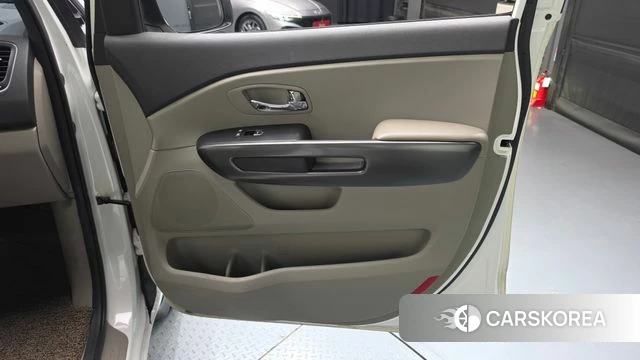 Kia The New Carnival id 4998689 из Кореи 17