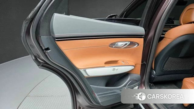 Genesis GV70 id 4935860 из Кореи 17