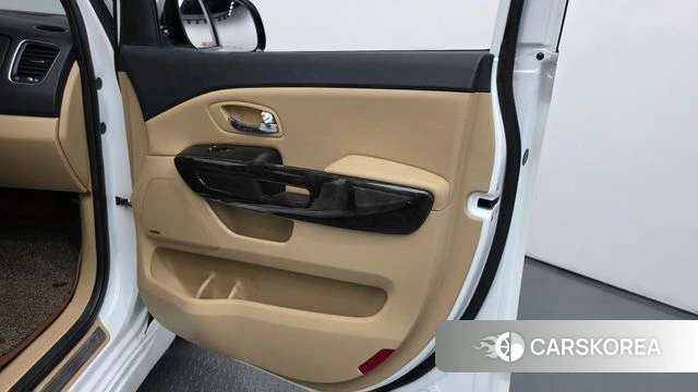 Kia The New Carnival id 5028903 из Кореи 17