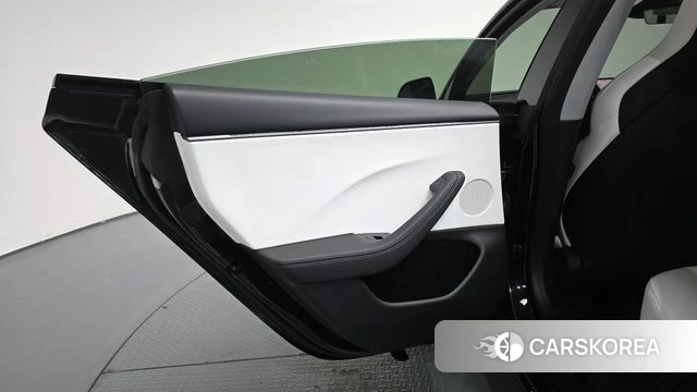 Tesla Model 3 id 4974602 из Кореи 17
