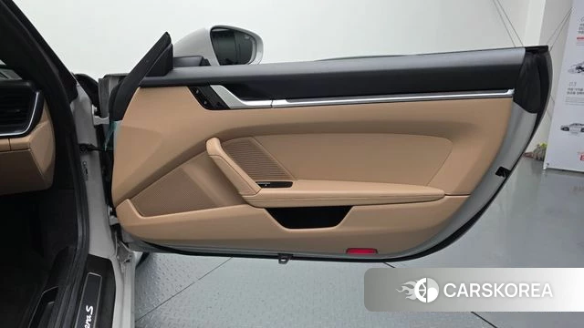 Porsche 911(992) id 4794332 из Кореи 17