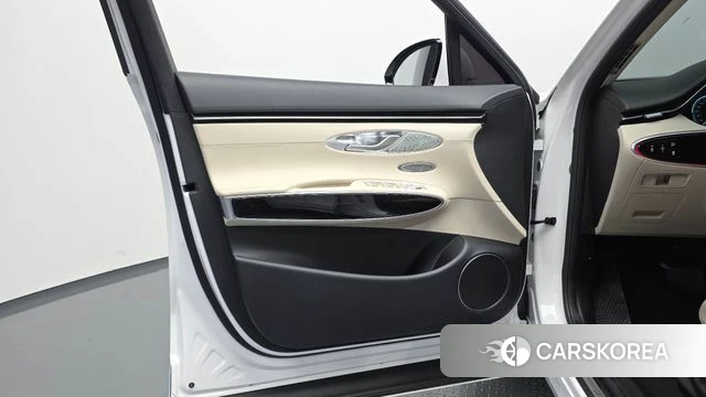 Genesis GV70 id 5002276 из Кореи 17