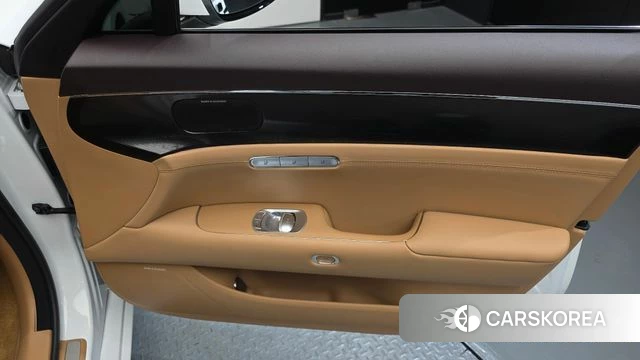 Genesis G90 (RS4) id 5016178 из Кореи 17
