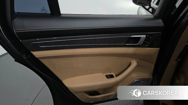 Porsche Panamera (971) id 5048575 из Кореи 17