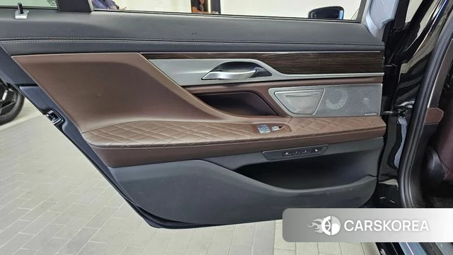 BMW 7 Series (G11) id 4986990 из Кореи 17