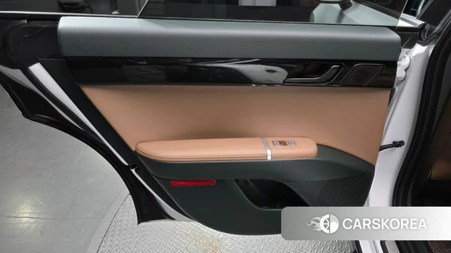 Hyundai Grandeur Hybrid (GN7) id 4990930 из Кореи 17