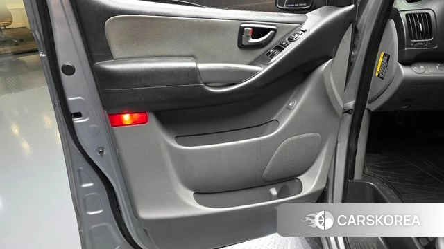 Hyundai The New Grand Starex id 4977590 из Кореи 17