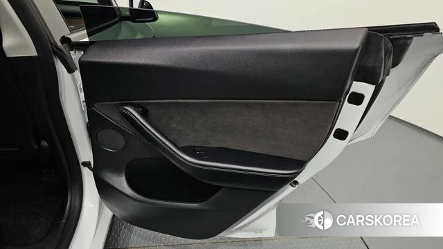 Tesla Model Y id 4951818 из Кореи 17