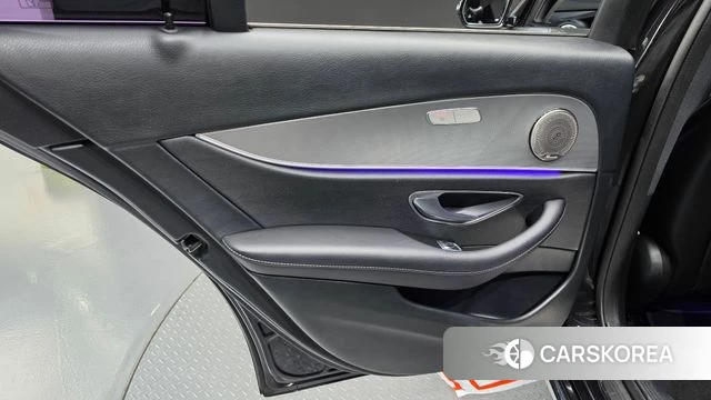 Mercedes-Benz E-Class W213 id 4937634 из Кореи 17