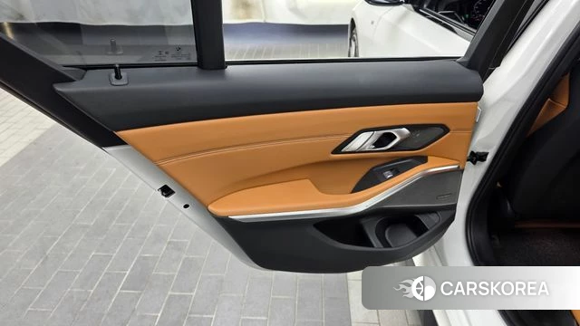 BMW 3 Series (G20) id 5017411 из Кореи 17