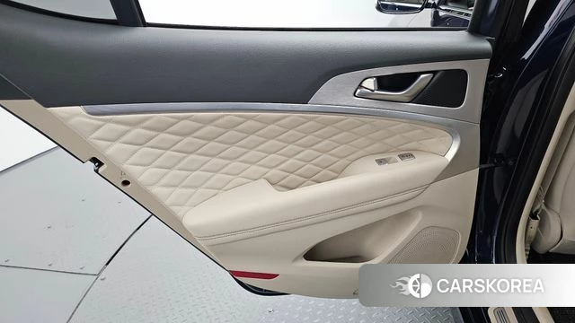 Genesis G70 id 4952792 из Кореи 17