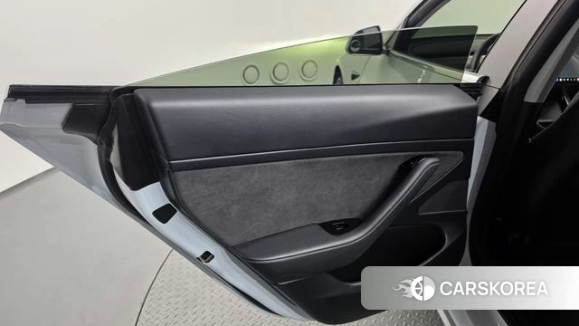 Tesla Model 3 id 4982603 из Кореи 17