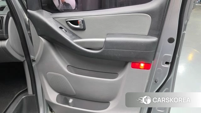Hyundai The New Grand Starex id 4988534 из Кореи 17