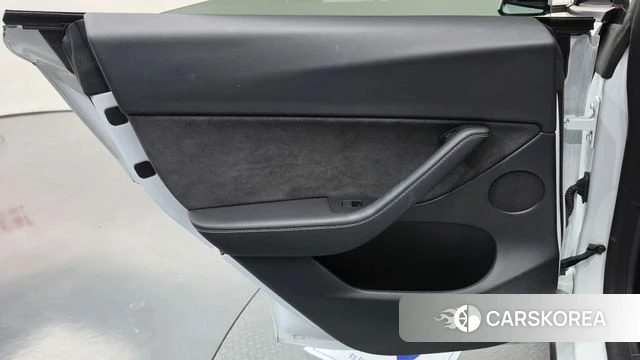 Tesla Model Y id 4986418 из Кореи 17