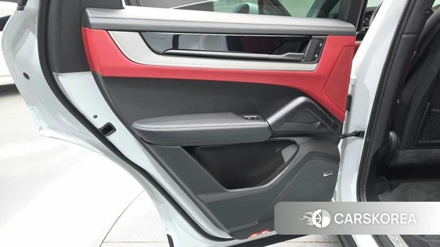 Porsche Cayenne (PO536) id 5045639 из Кореи 17