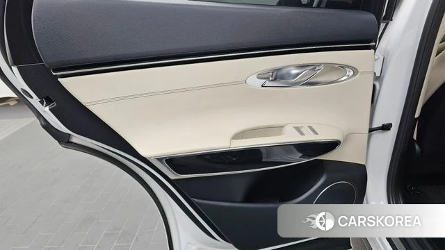 Genesis GV70 id 5017699 из Кореи 17