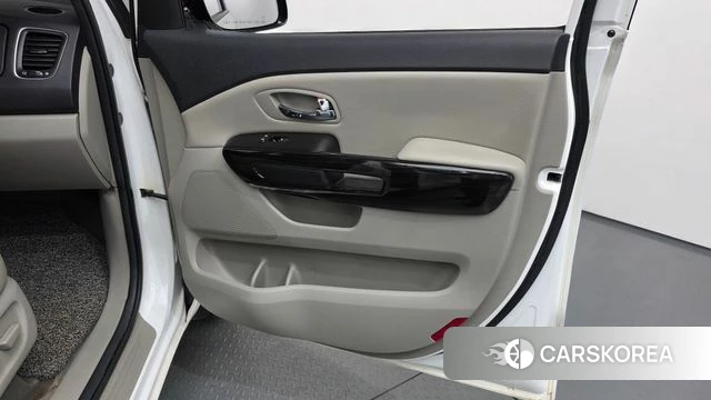 Kia The New Carnival id 5048609 из Кореи 17