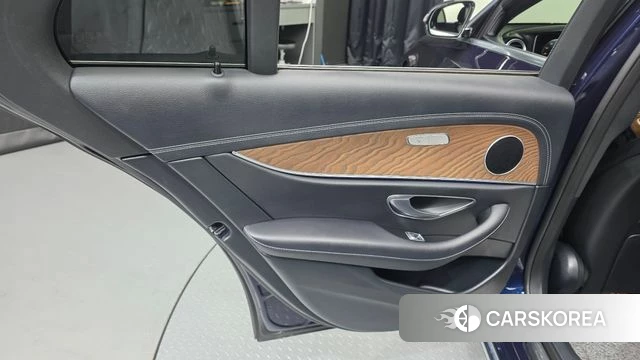 Mercedes-Benz E-Class W213 id 4661816 из Кореи 17
