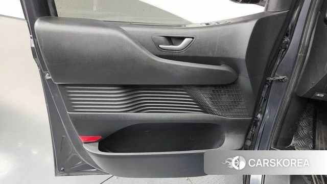 Hyundai Staria id 4749610 из Кореи 17