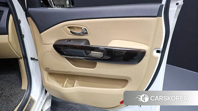 Kia The New Carnival id 4960471 из Кореи 17