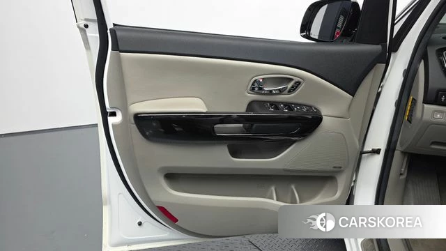 Kia The New Carnival id 5029411 из Кореи 17